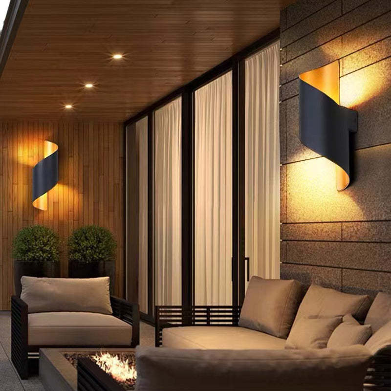 Travin Modern Conch Shape Spiral Outdoor Wall Lamp, Black/White/Gold
