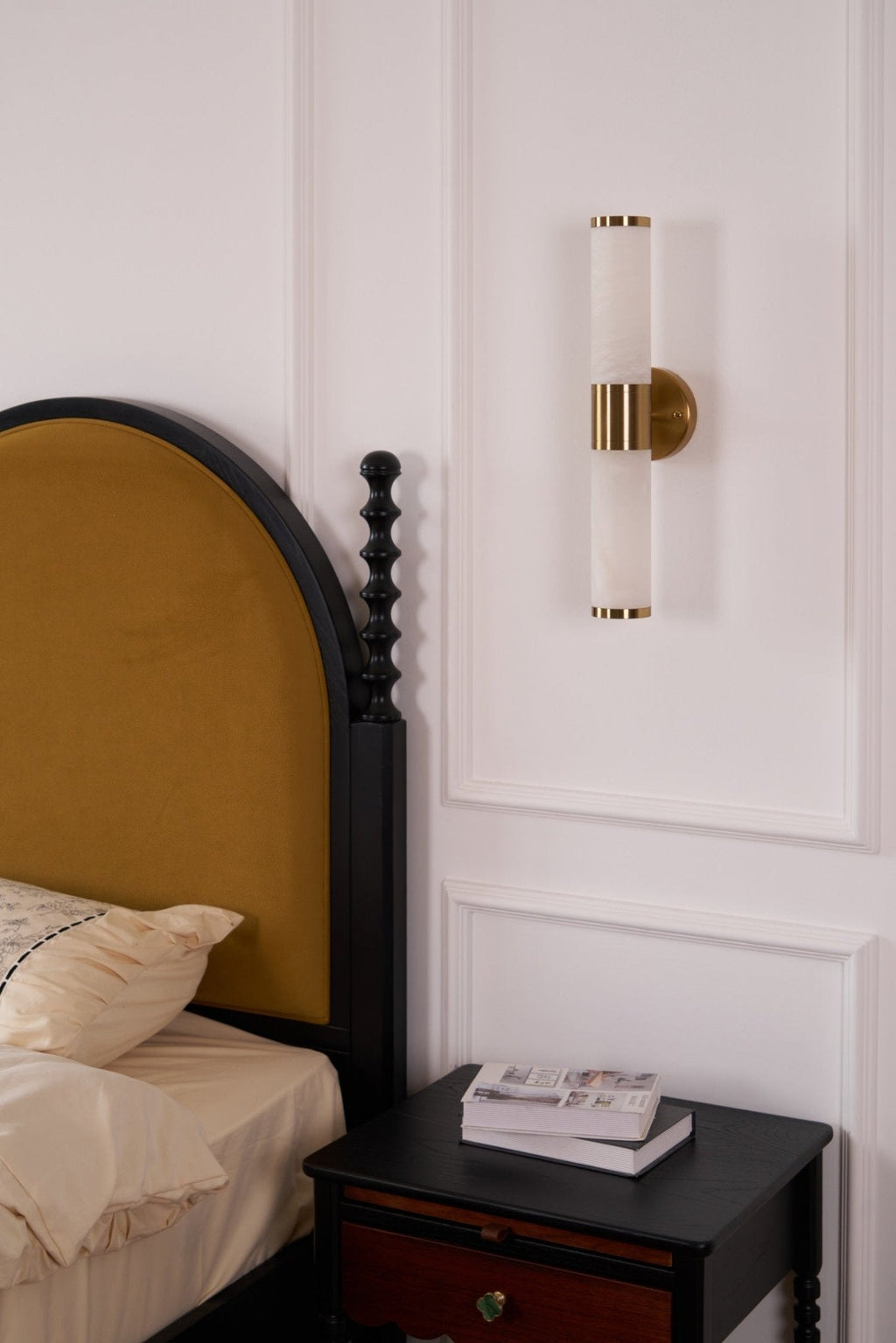 Kaia Minimalist Alabaster Wall Lamp