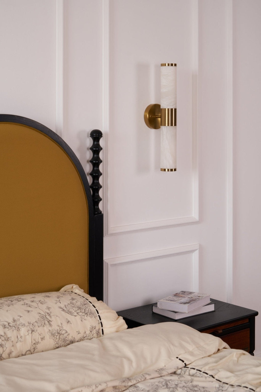 Kaia Minimalist Alabaster Wall Lamp
