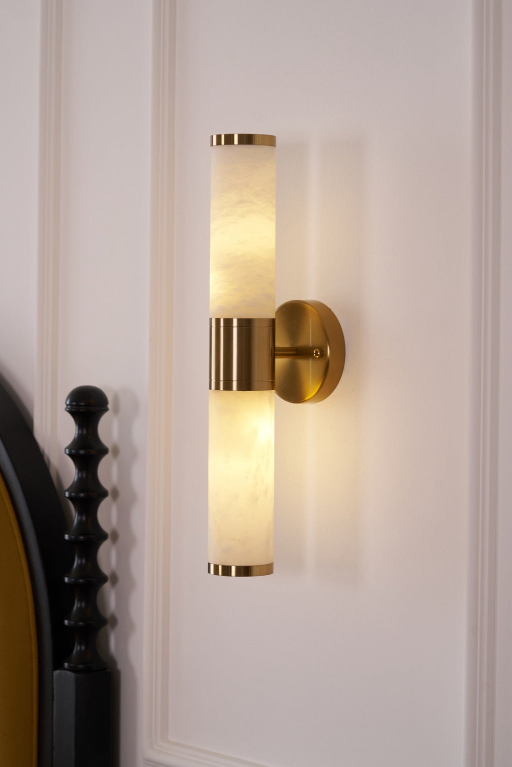 Kaia Minimalist Alabaster Wall Lamp