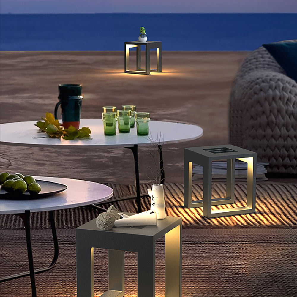 Ray Simple Hollow Cube Metal/ Outdoor Floor Lamp, Black