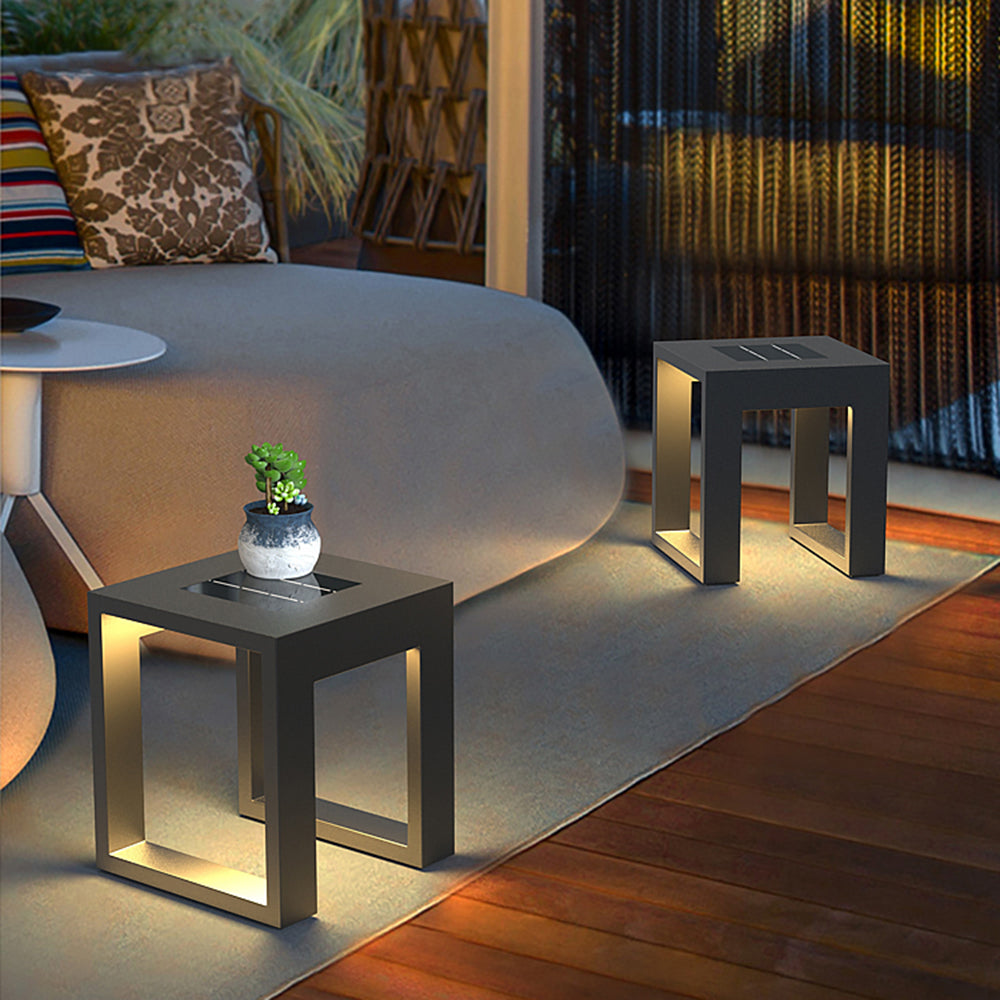 Ray Simple Hollow Cube Metal/ Outdoor Floor Lamp, Black