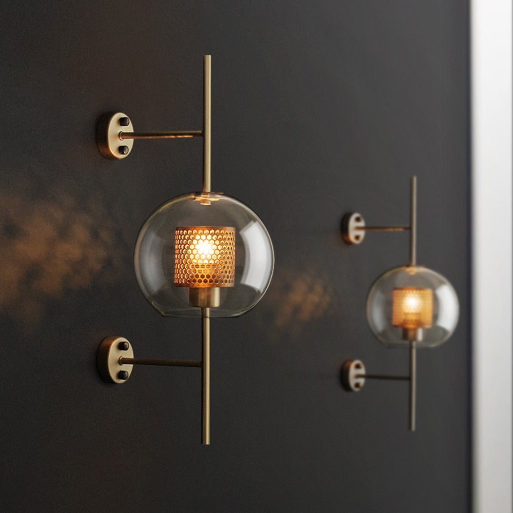 Kiri Industrial Classy Global Clear Glass Wall Lamp