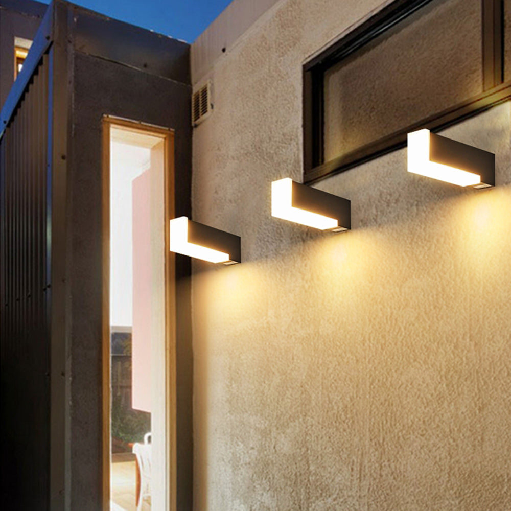 Ray Modern Geometric Outdoor Wall Lamp, Black