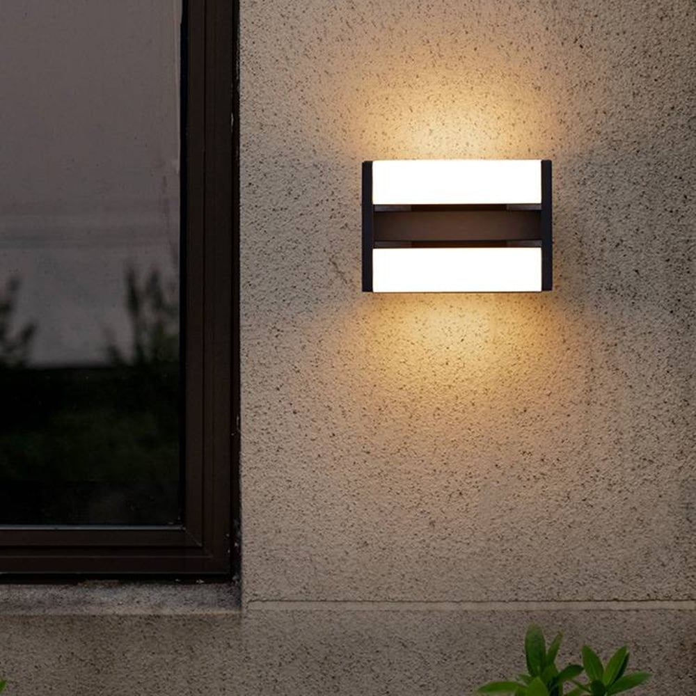 Ray Mondern Rectangular Rotatable Metal Outdoor Wall Lamp, Black