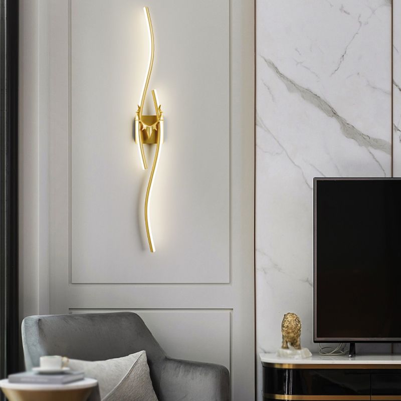 Arisha Modern Linear Metal Vanity LED Wall Lamp, Black/Gold