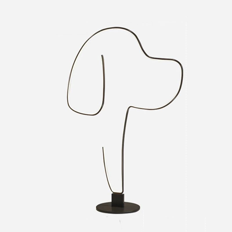 Edge Modern Cat/Dog Linear Metal Floor Lamp
