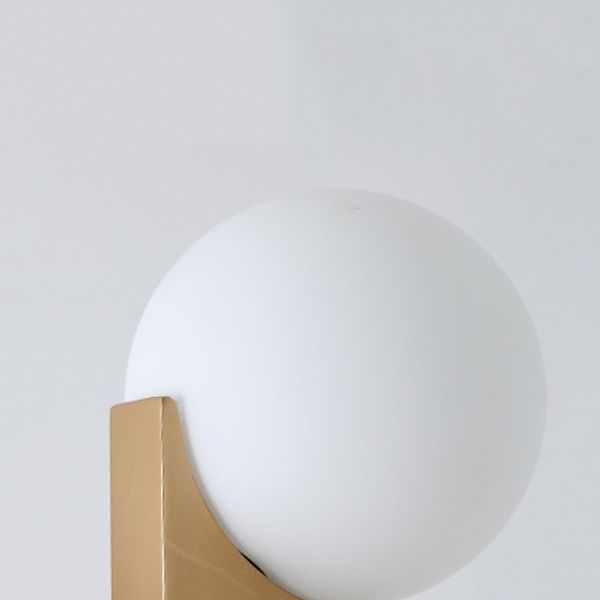 Salgado Minimalist Gold Floor Lamp, Metal, Living room