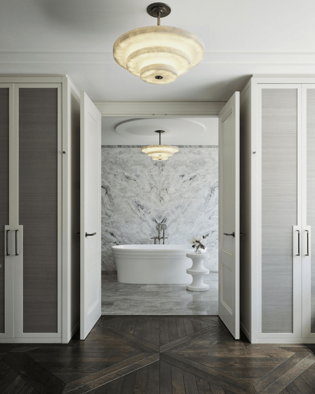 Liora Minimalist Alabaster Pendant Light Chandelier