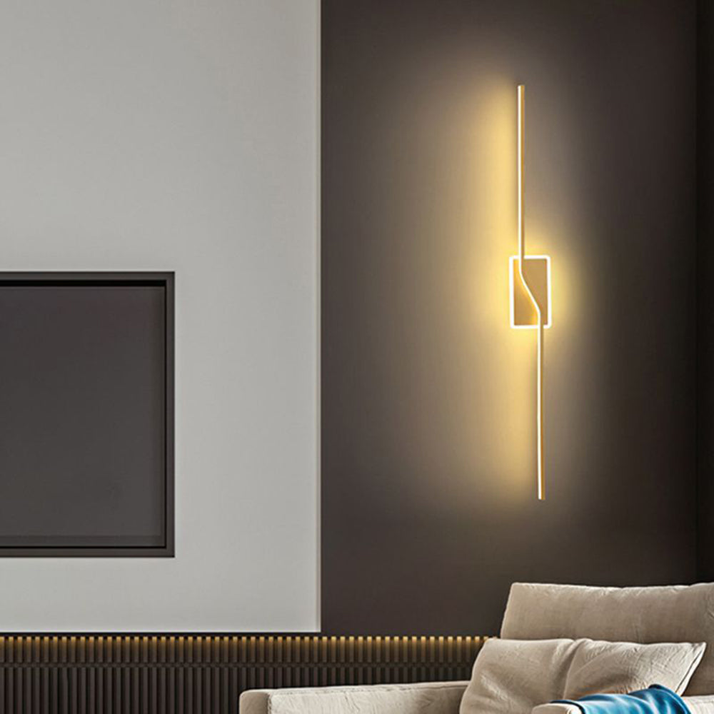 Arisha Luxury Curved Linear Metal Wall Lamp, Gold