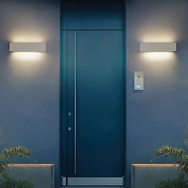 Fyra LED Outdoor Wall Lamp, Black & White