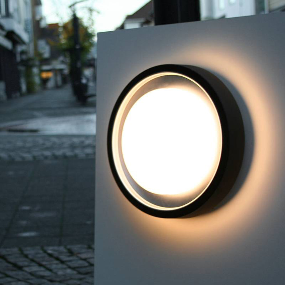 Ray Modern Circular Disc Shape Metal Outdoor Wall Lamp, Black