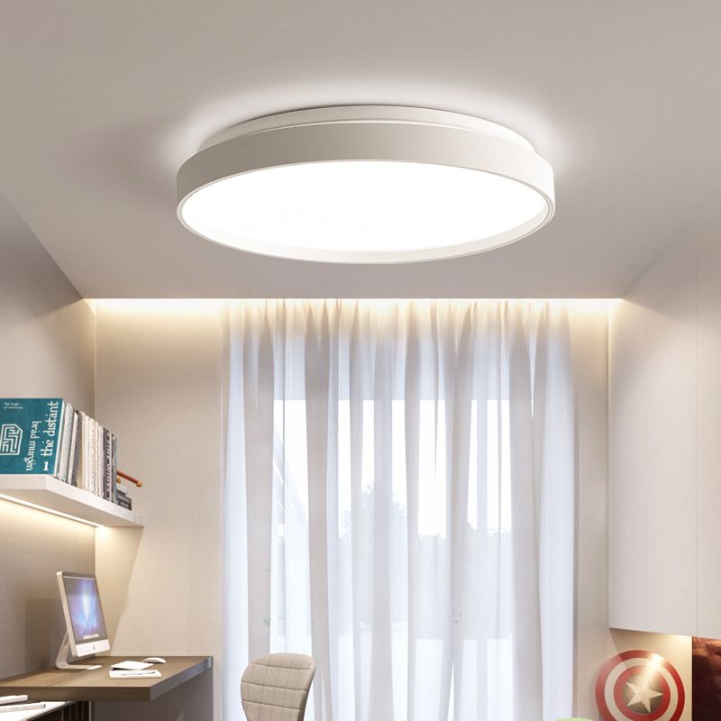 Arisha Minimalist Round Metal/ Flush Mount Ceiling Light, White/Coffee/Grey/Gold