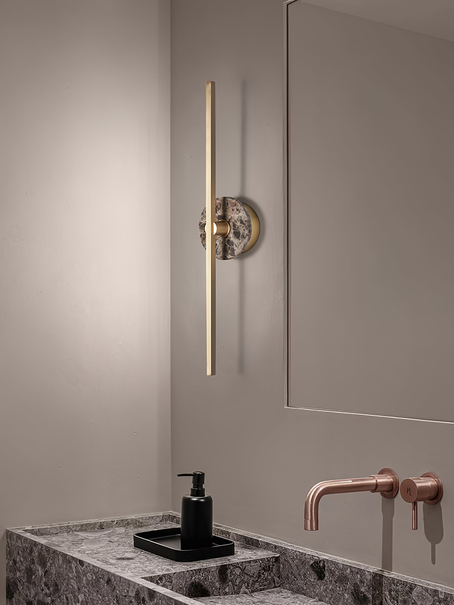 Elmarir Linear Alabaster Wall Light