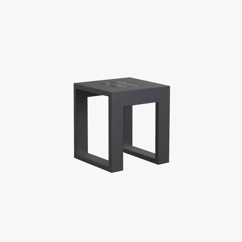 Ray Simple Hollow Cube Metal/ Outdoor Floor Lamp, Black