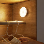 Arisha Magnetic Sensor Wall Light