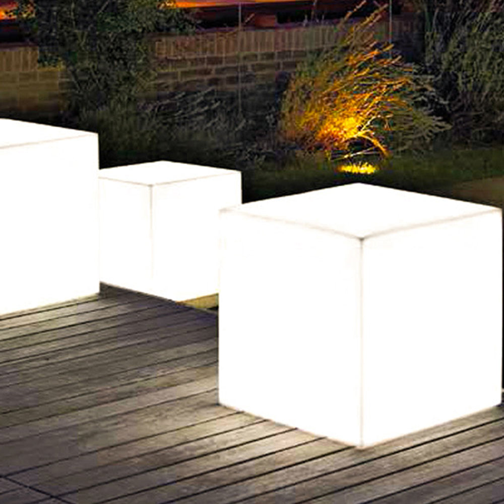 Ray Minimalist Square Outdoor Ground Lamp, White