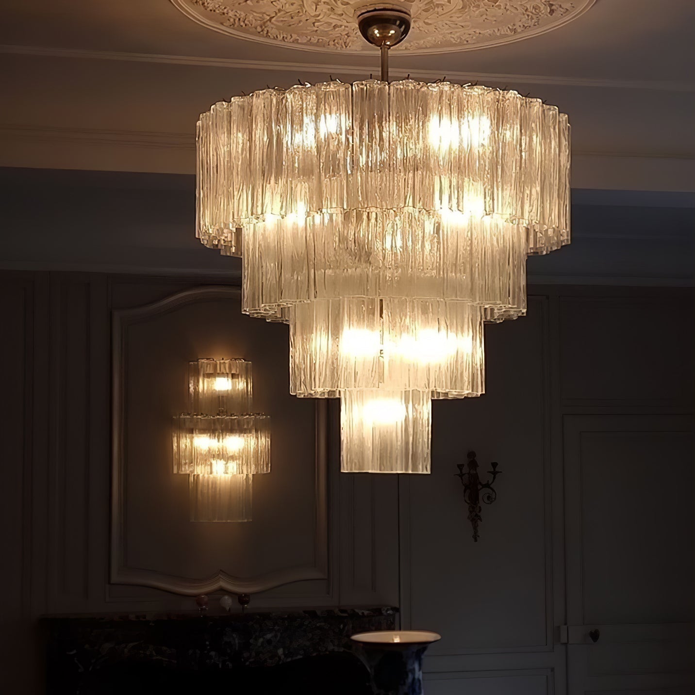 Aurora Chandelier White Layered Tube