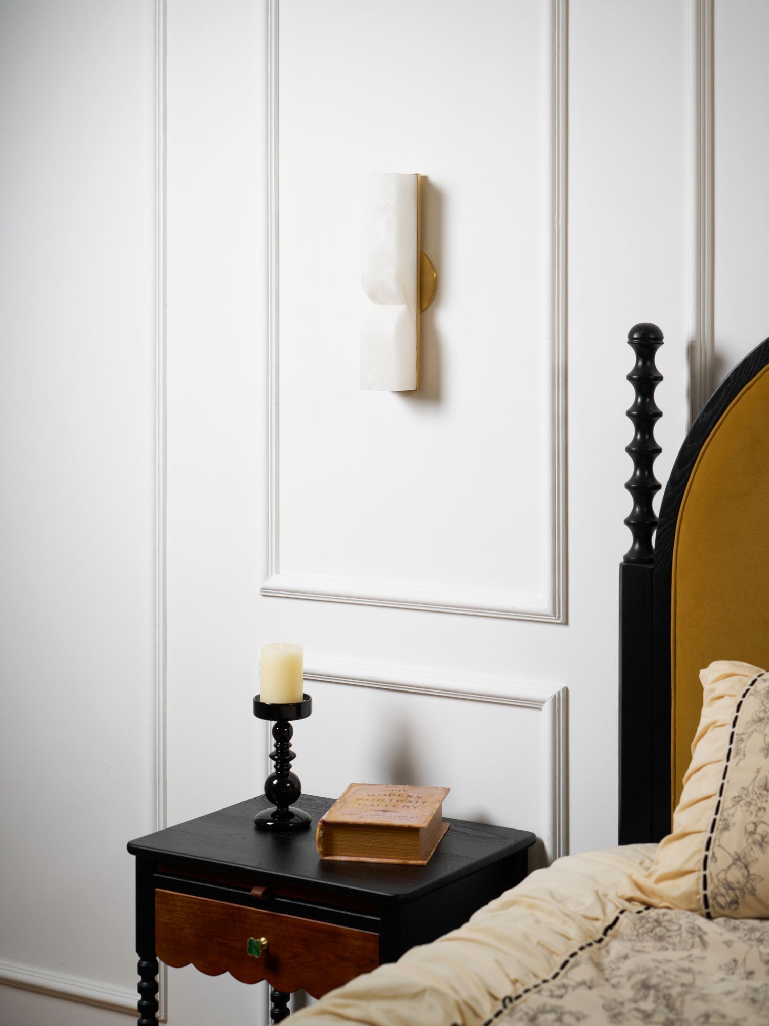 Lunaris Alabaster Rectangular Wall Lamp