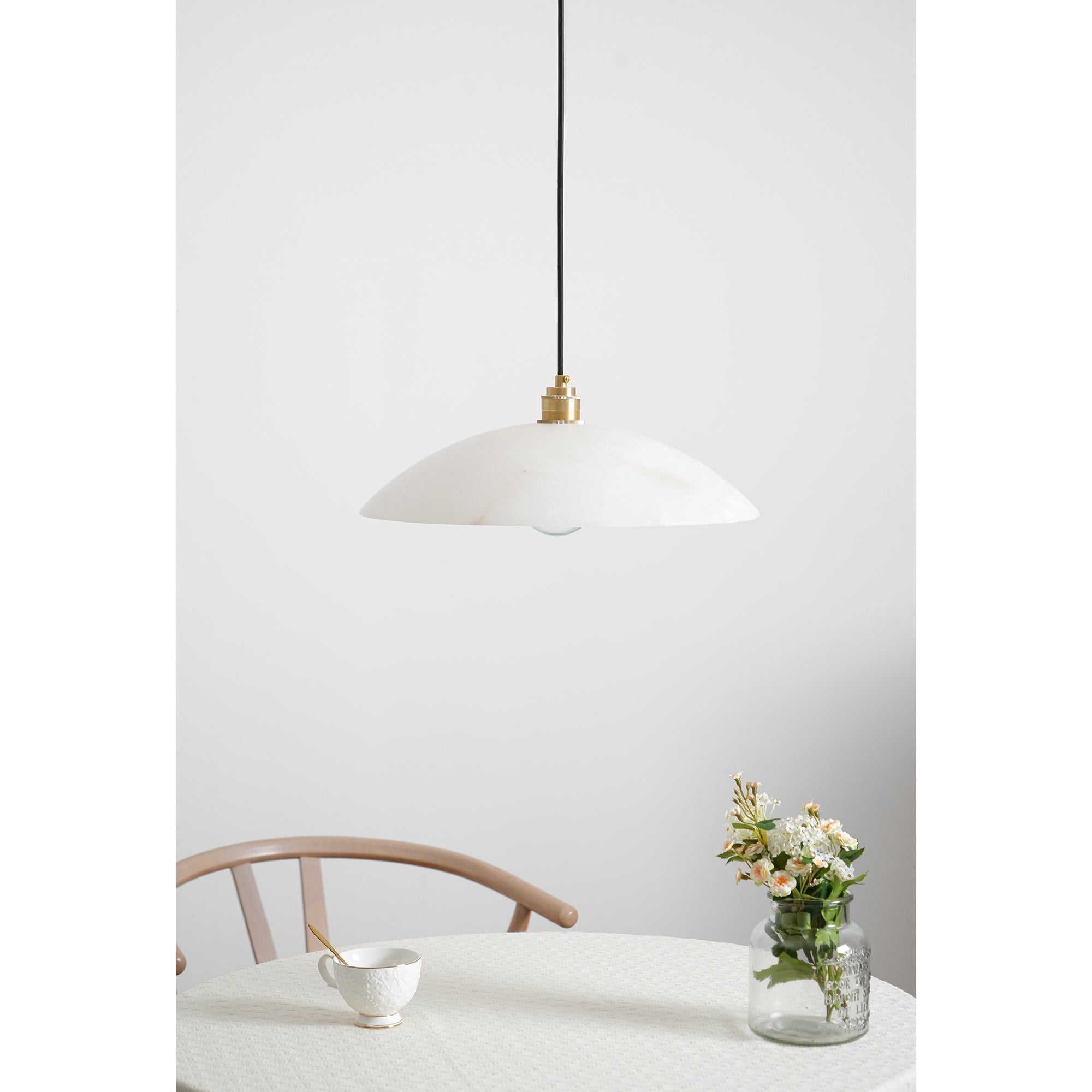 Ljomuvyd Individual Creativity Dome Alabaster Pendant Light