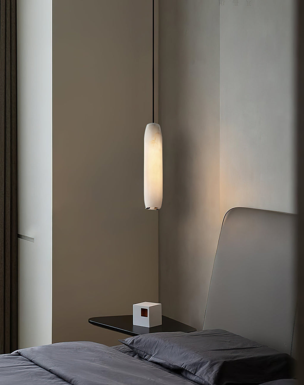 Kvennuvye Flute Modern Minimalist Alabaster Pendant Light