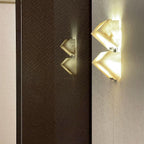 Qvistuvyn  Metal Alabaster Wall Lamp
