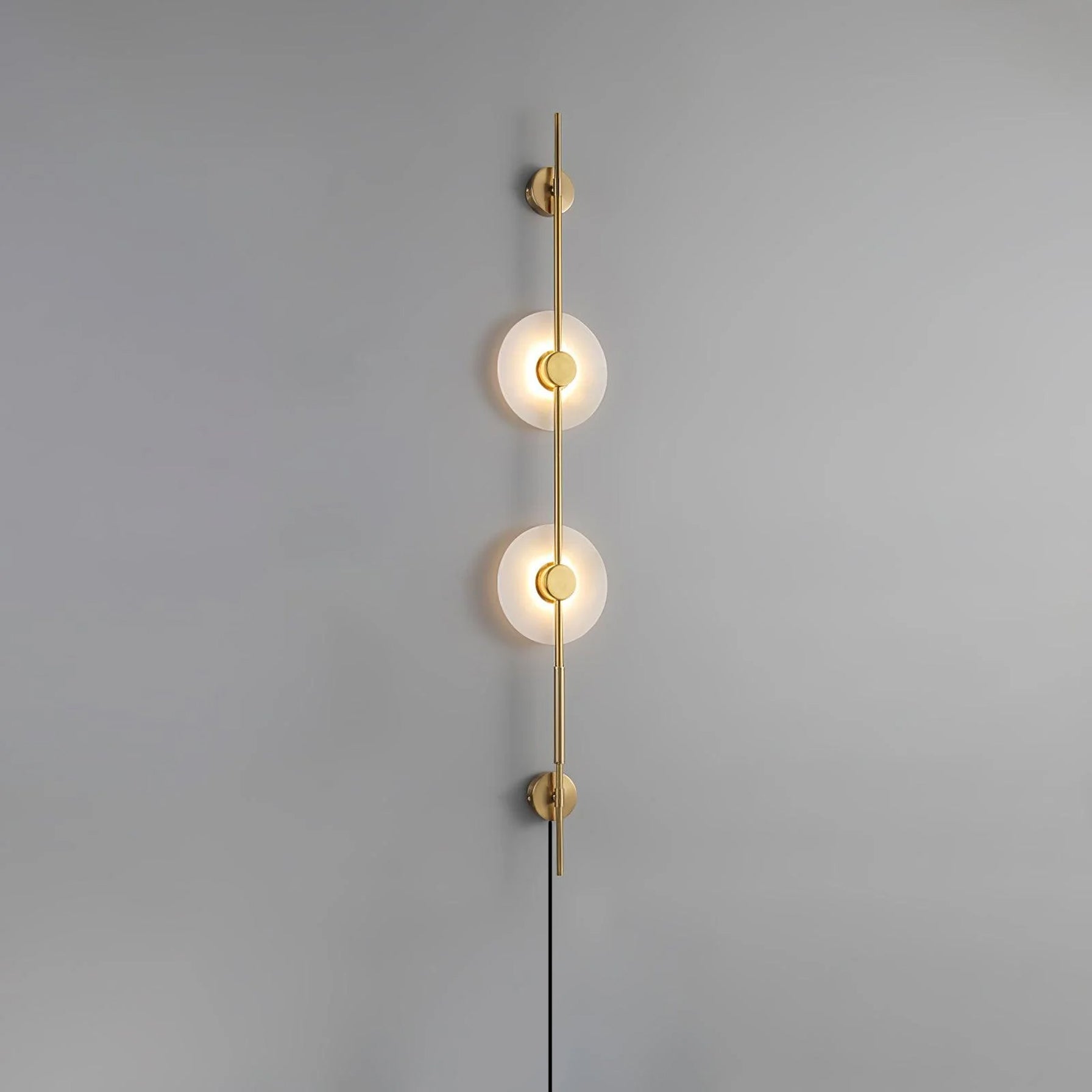 Edria Minimalist Alabaster Wall Light - Kingsley Beaumont