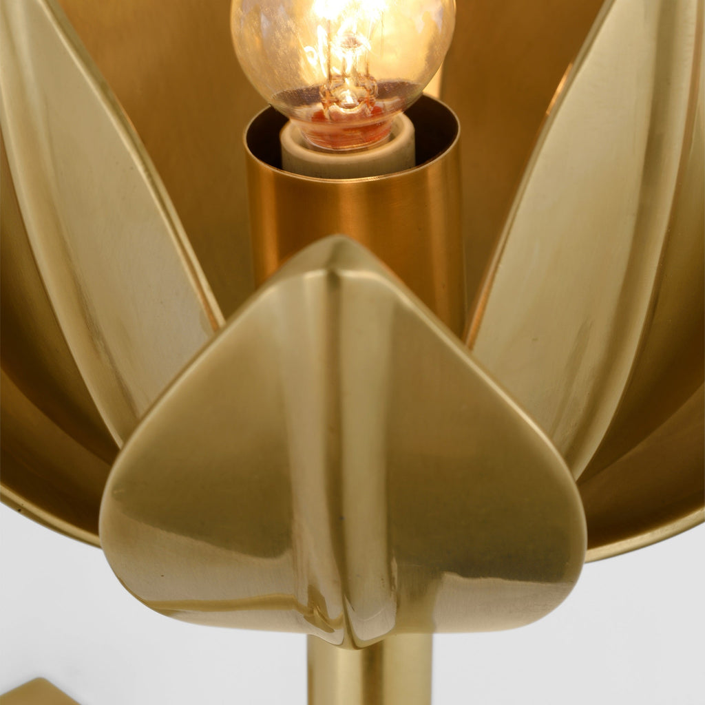 Quina Wall Lamp Flower