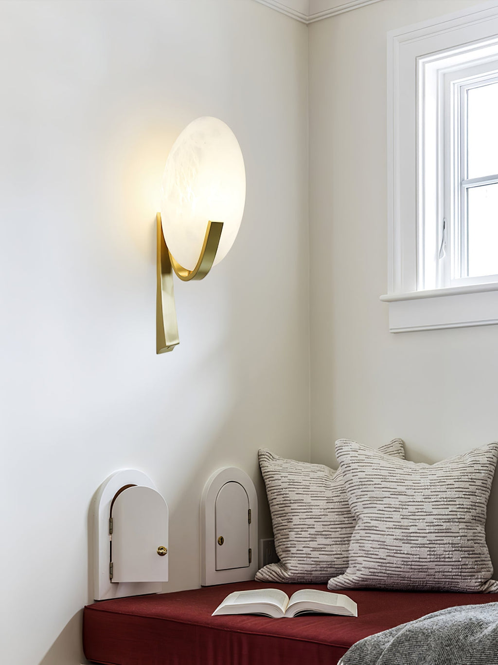 Selene Modern Alabaster Wall Lamp
