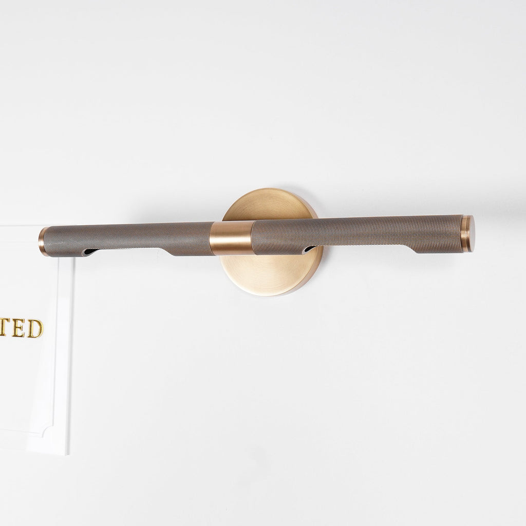 Solvain Modern Brass LED Wall Light