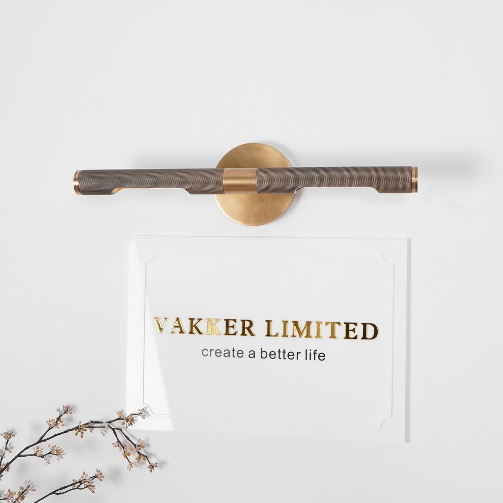 Solvain Modern Brass LED Wall Light