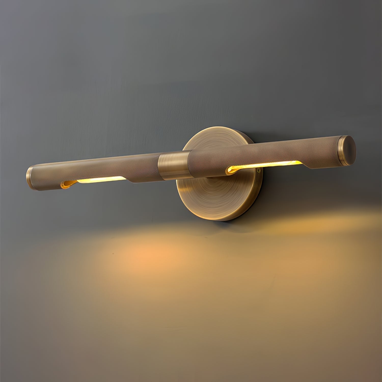 Solvain Modern Brass LED Wall Light