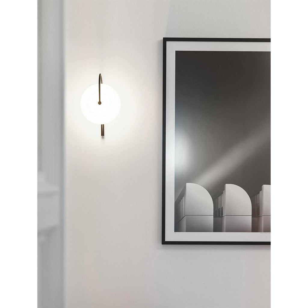 Norduvyn Modern Minimalist Art Metal Glass Wall Lamp