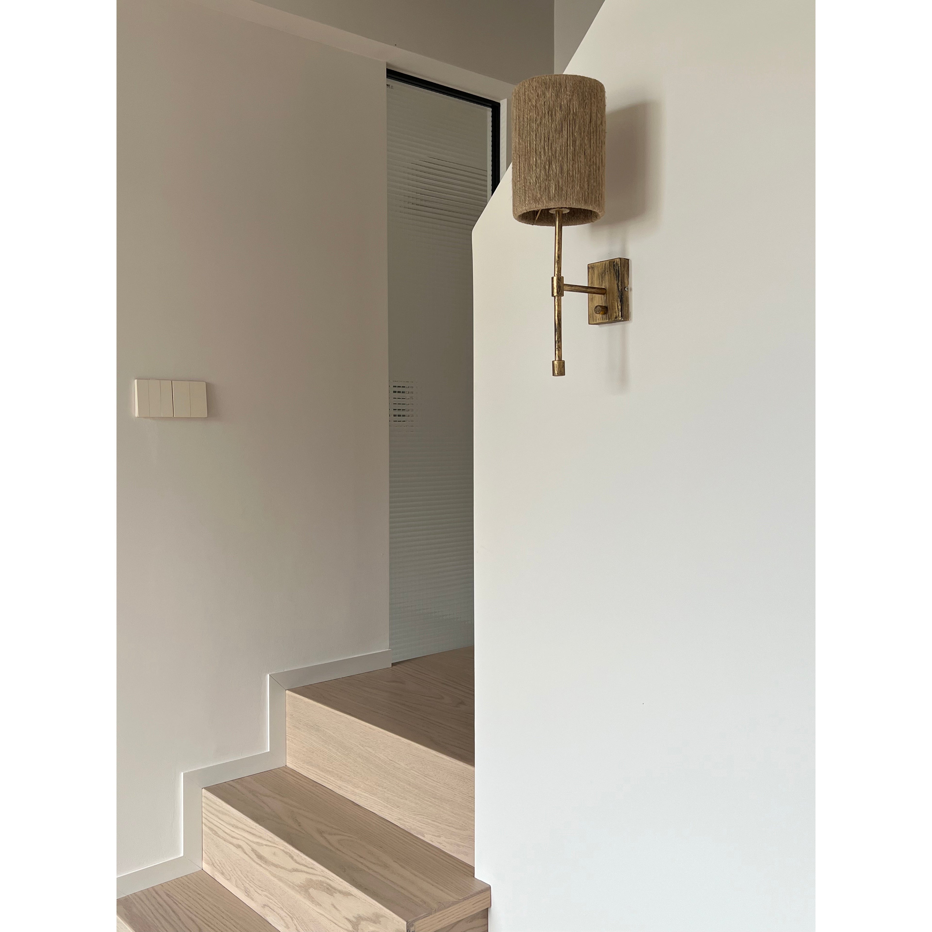 Eirikuvyo Modern Minimalist Metal Fabric Wall Lamp