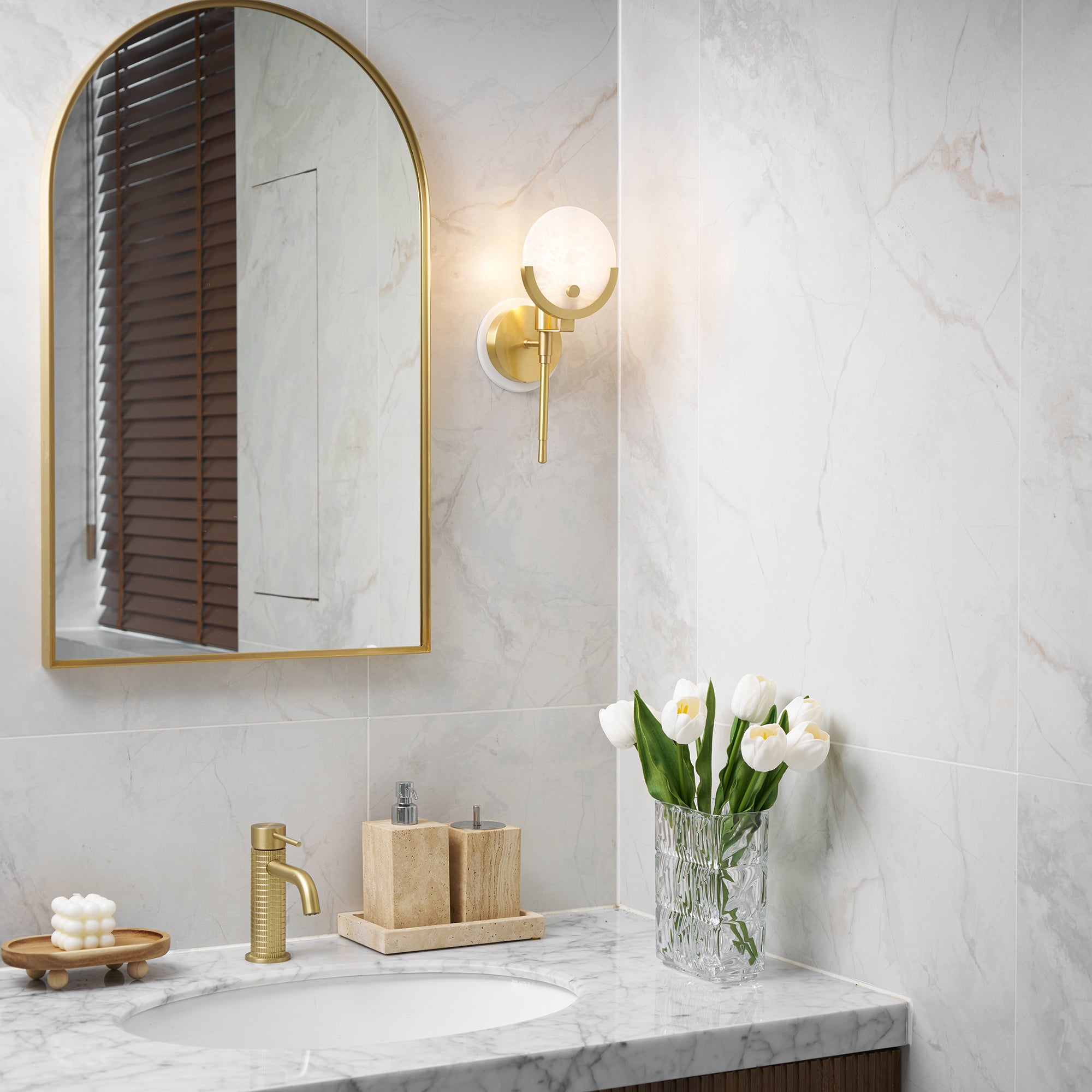 Ljomuvyo Modern Minimalist Brass Alabaster Sconce Wall Lamp