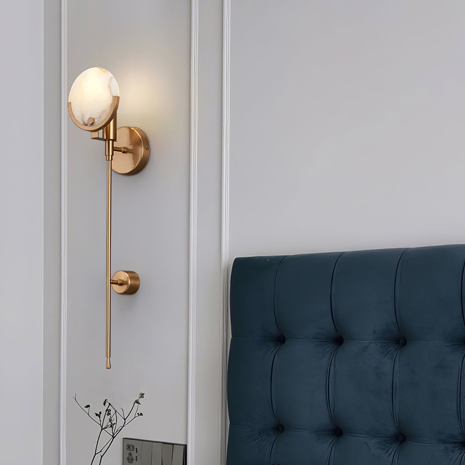 Bravi Brass Sconce Alabaster
