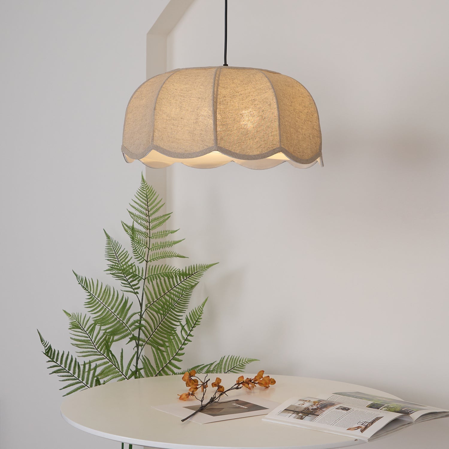 Sora Banana Leaf Pendant Light
