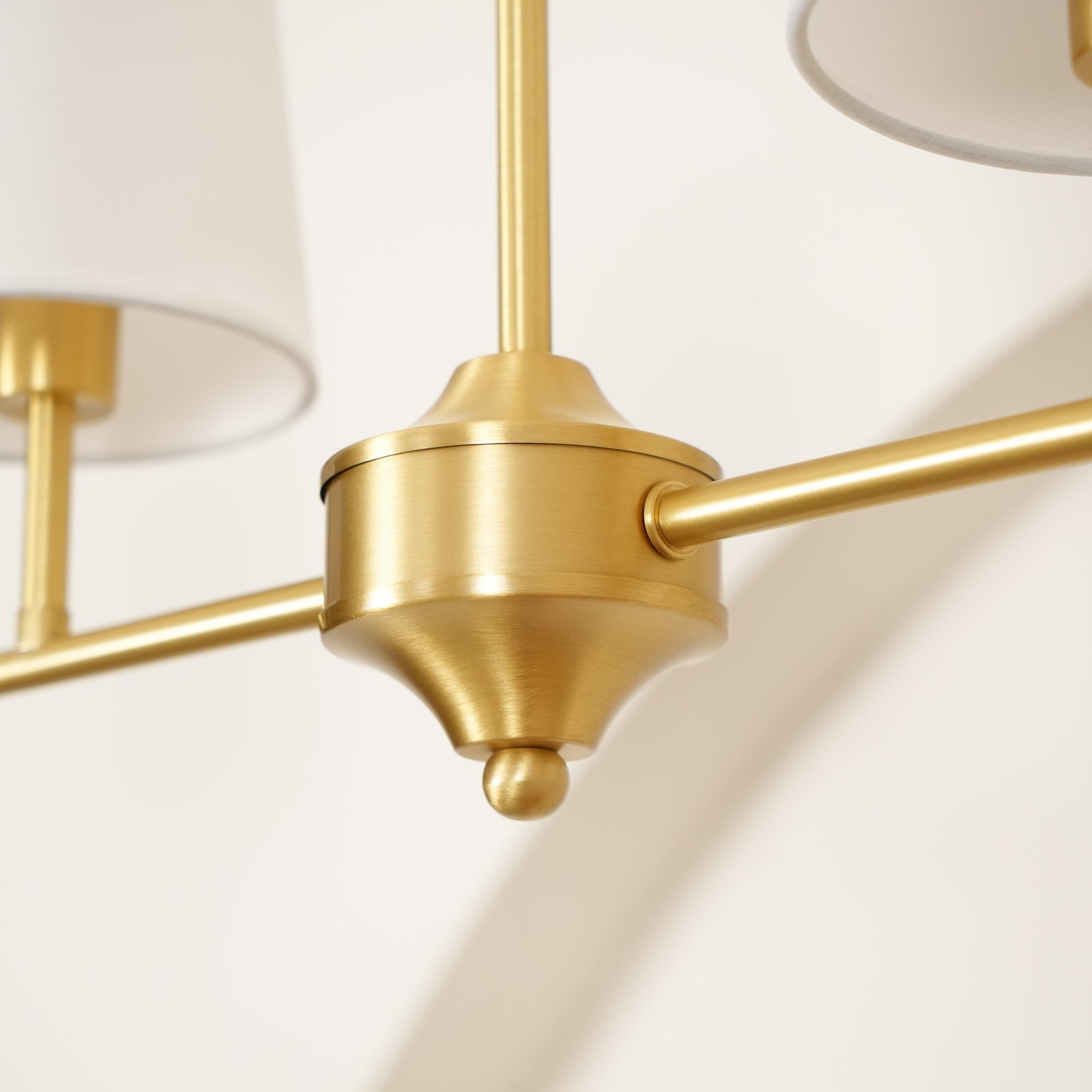 Lustra Chandelier Brass Curved Beige Linear