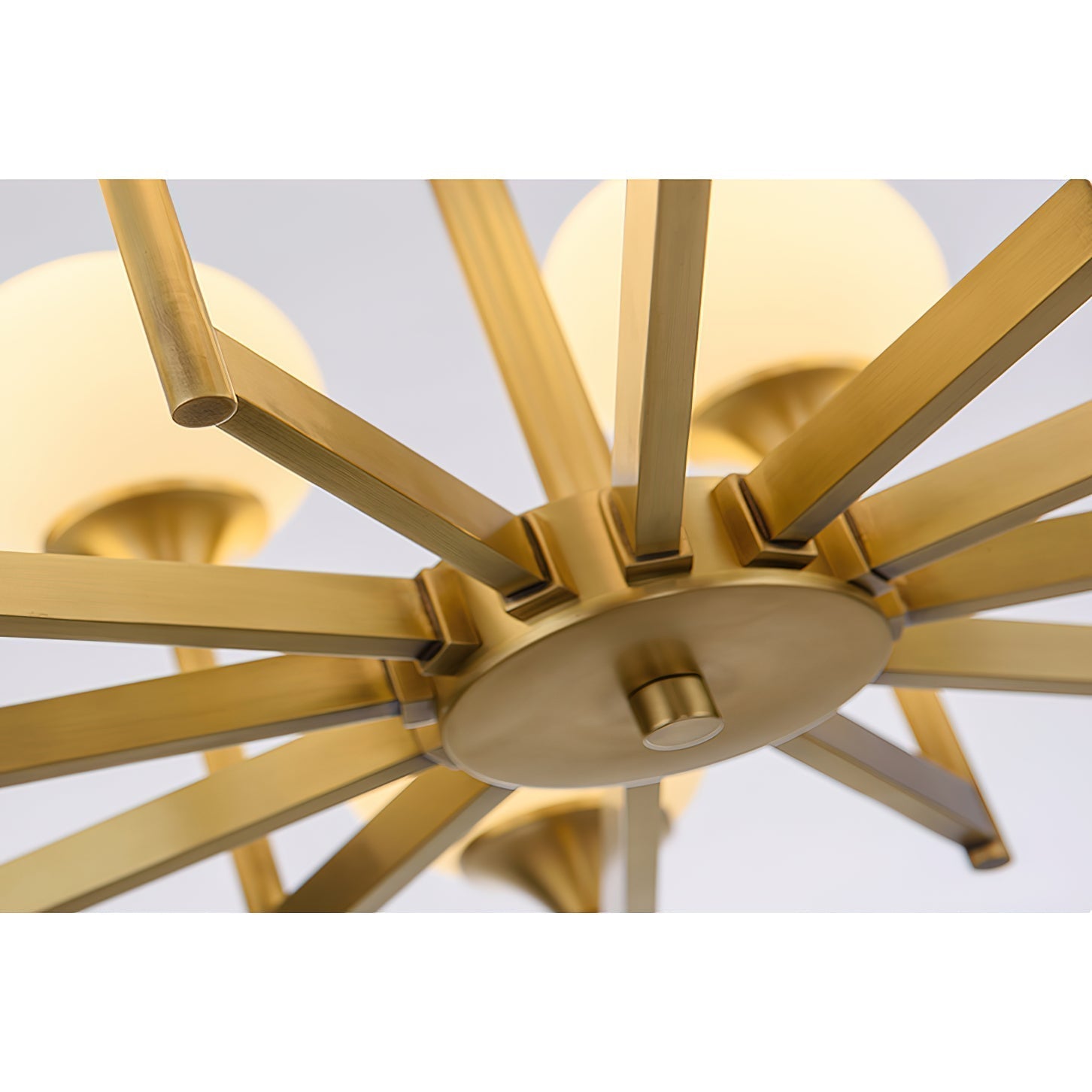 Himinuvyh Vintage Industrial Metal Glass Chandelier