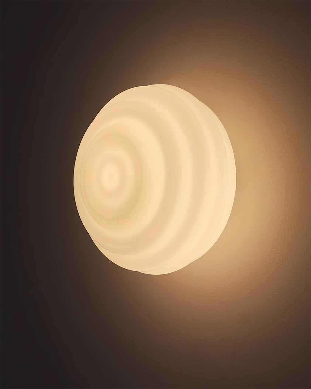 Duvia Rippled Glass Wall Lamp