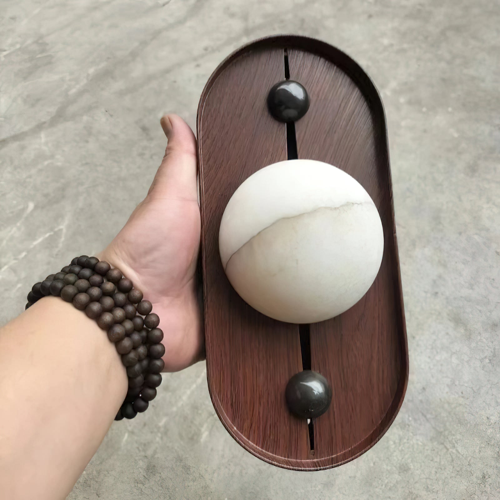 Gloruvyu Individual Creativity Metal  Alabaster Wall Lamp