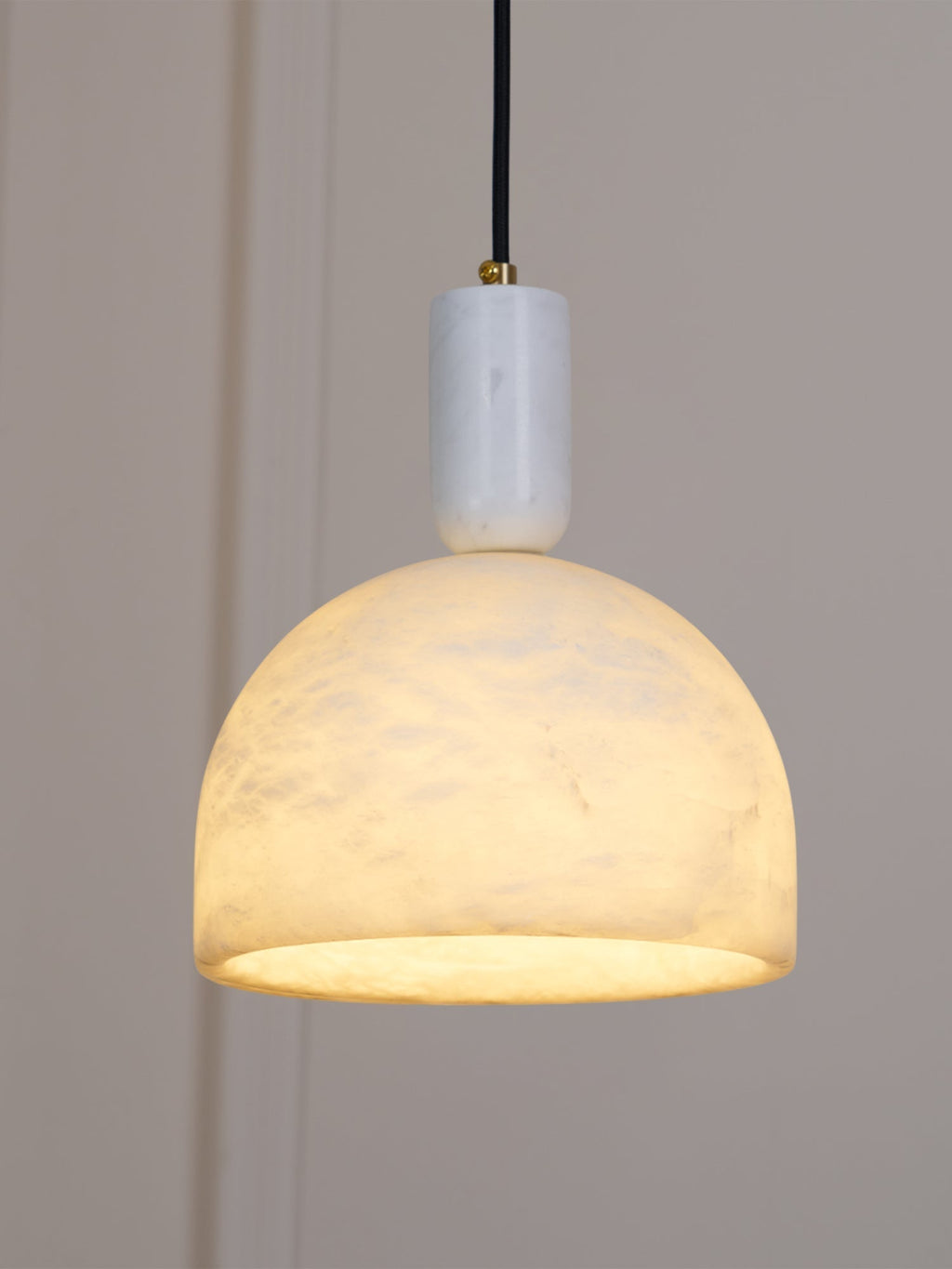 Culiror Minimalist Alabaster Pendant Light