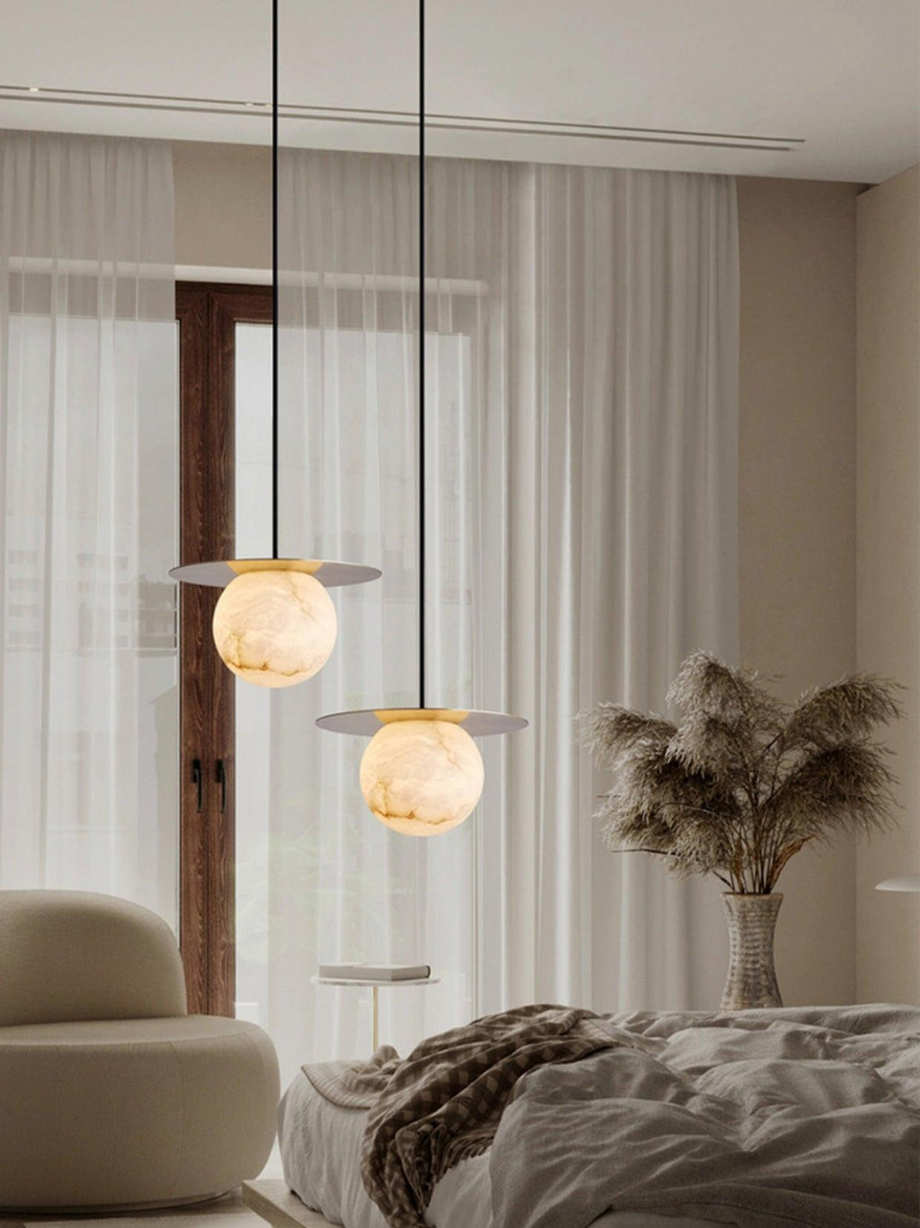 Nyvelyra Sphere Alabaster Pendant Light