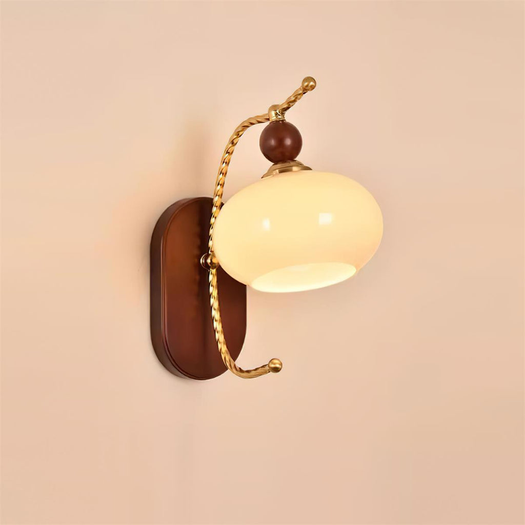 Calyx Wall Lamp