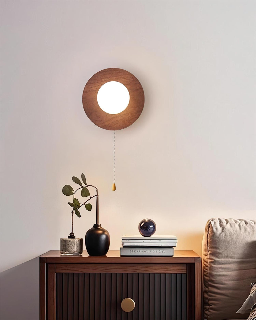 Olyne Wooden Wall Lamp