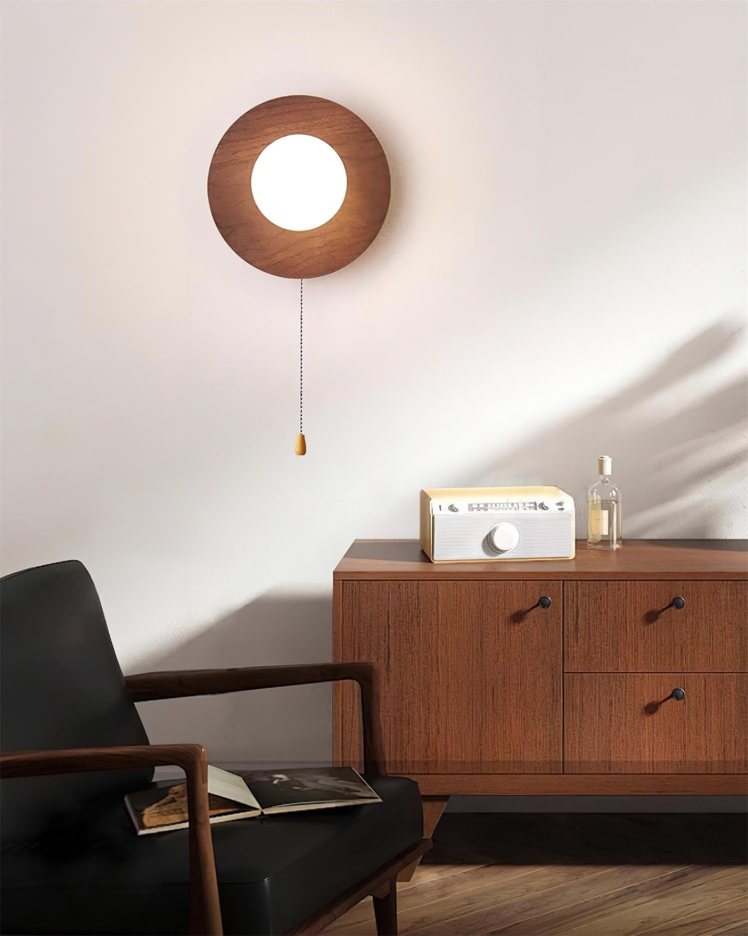Olyne Wooden Wall Lamp