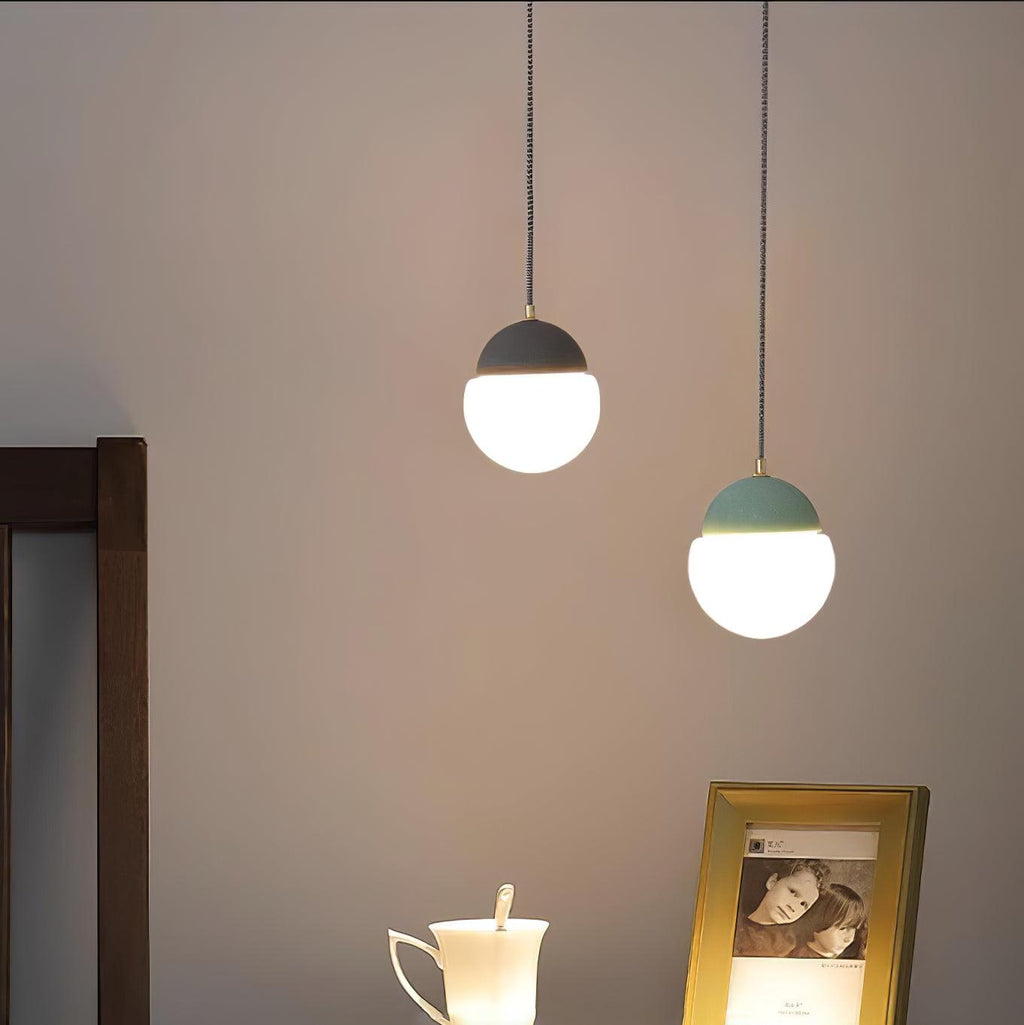 Ilraearis  Glass Pendant Light
