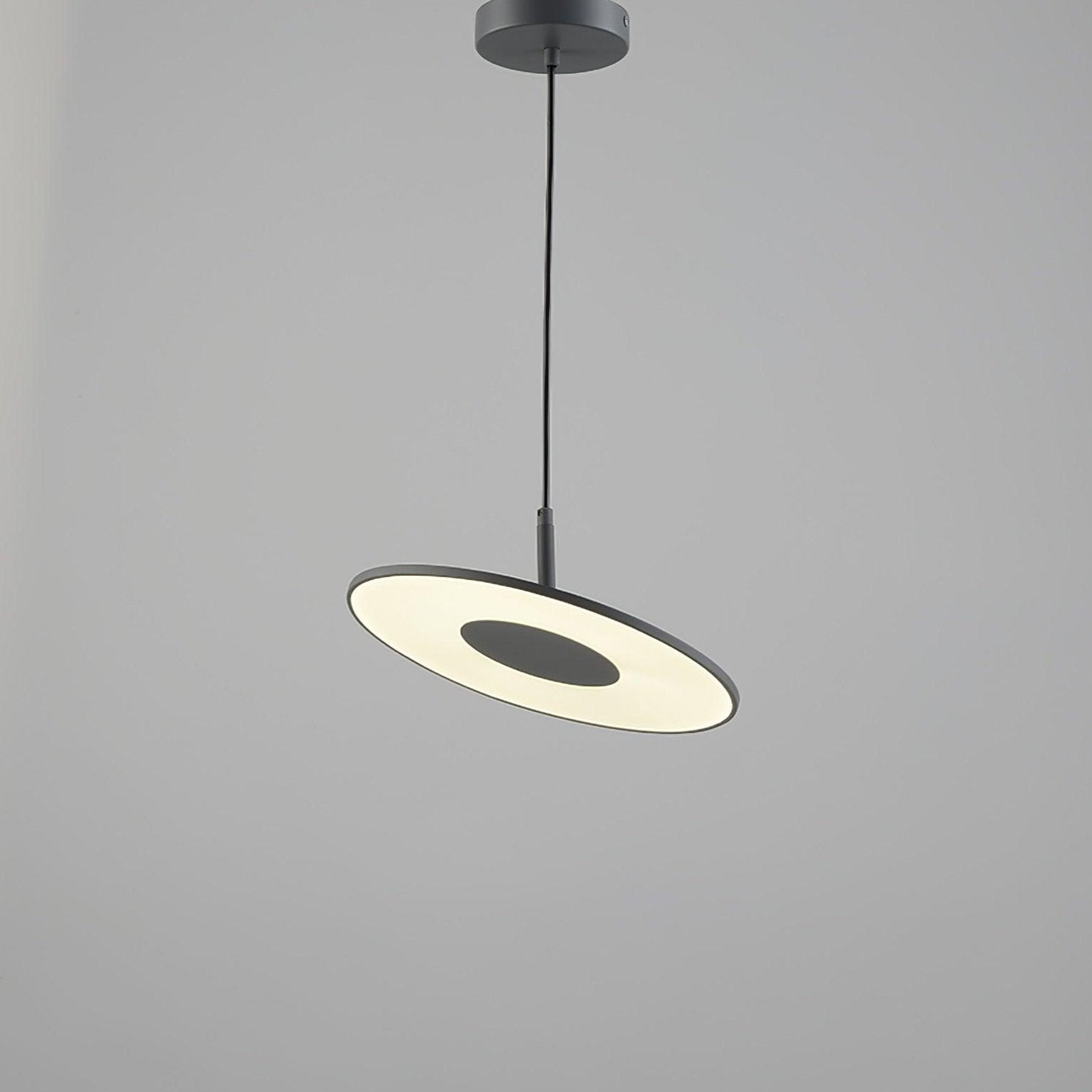 Vosolus Minimalist Metal Pendant Light