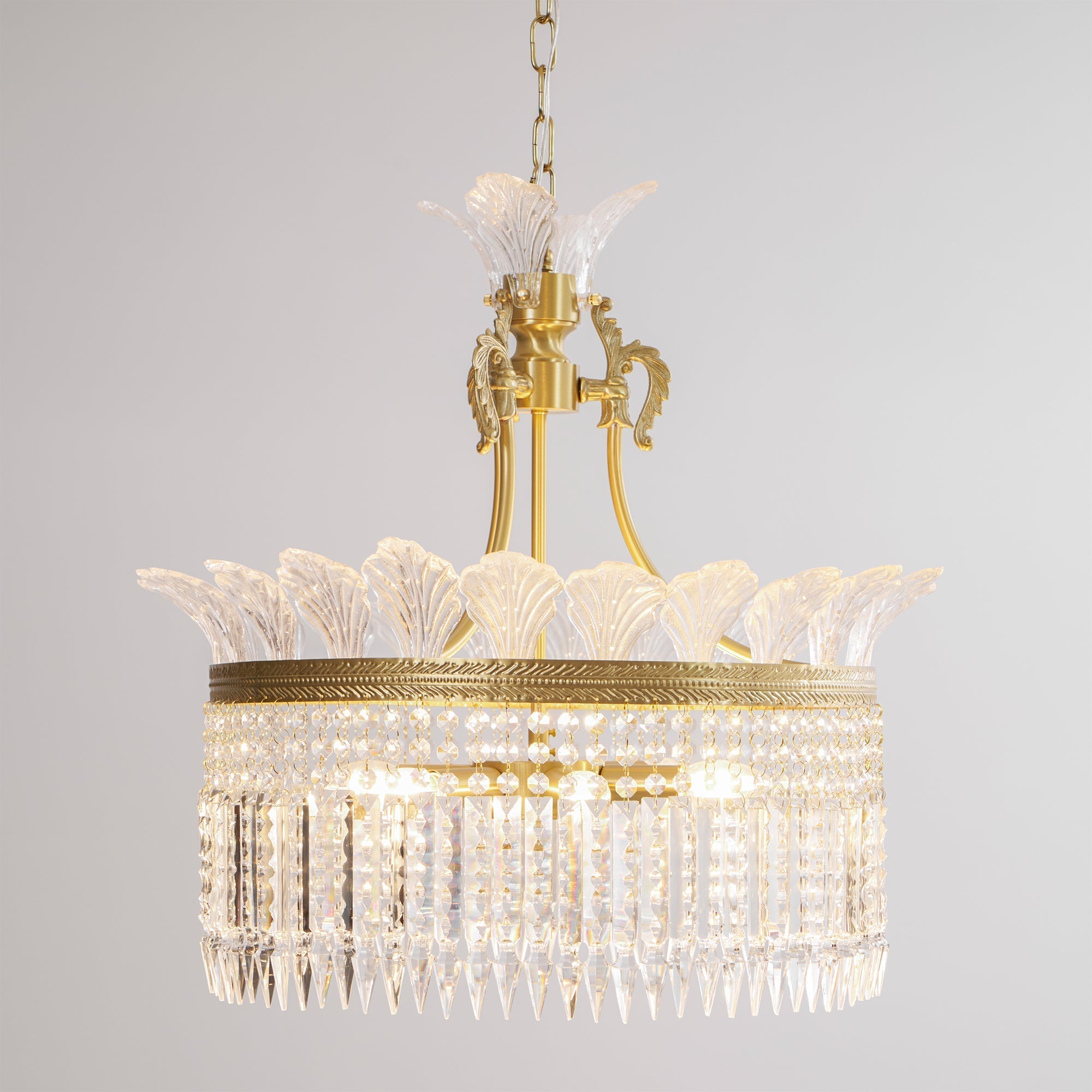 Xelra Chandelier Brass & Crystal