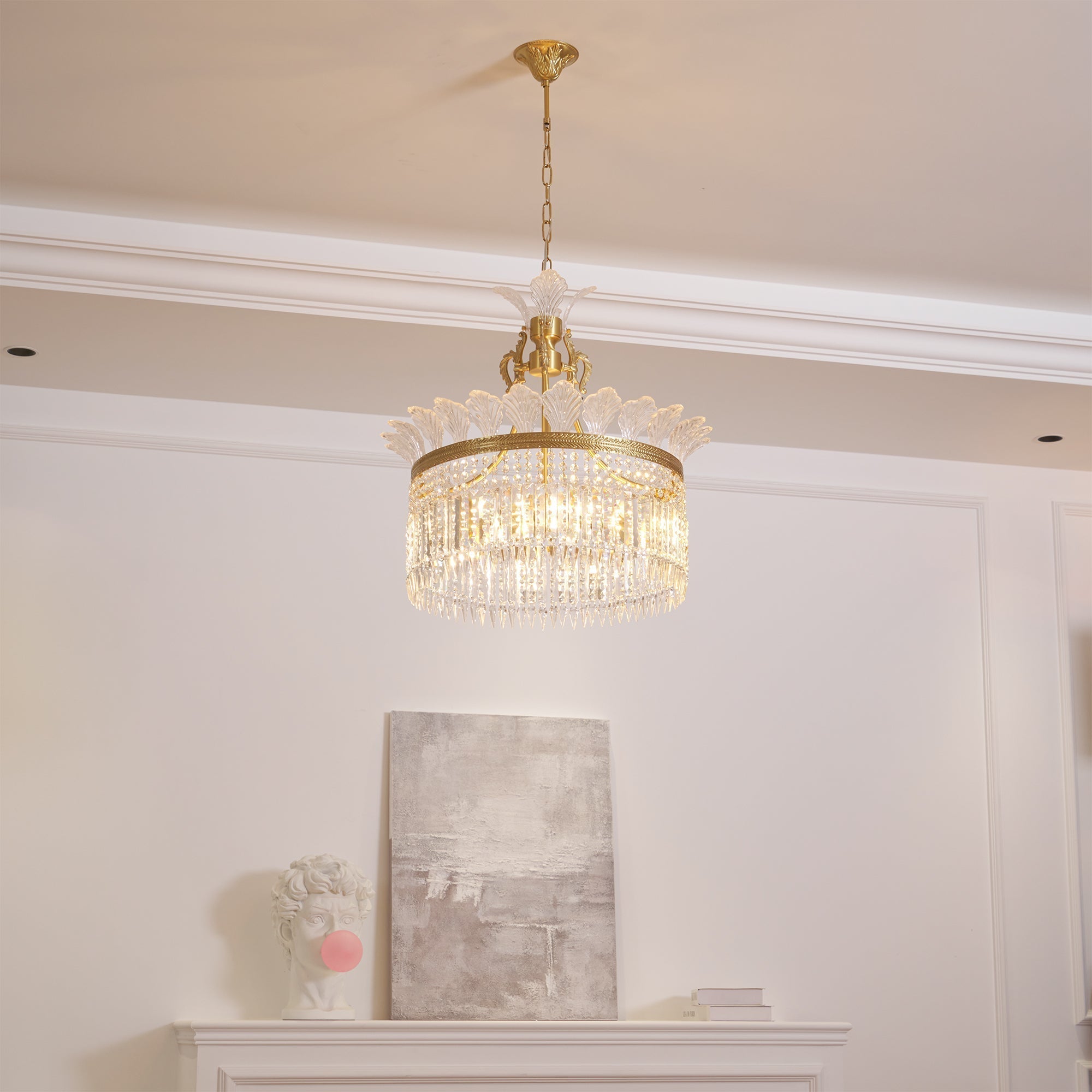 Xelra Chandelier Brass & Crystal